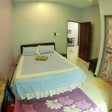 Twin Castle Homestay Kuala Pilah Zewnętrze zdjęcie