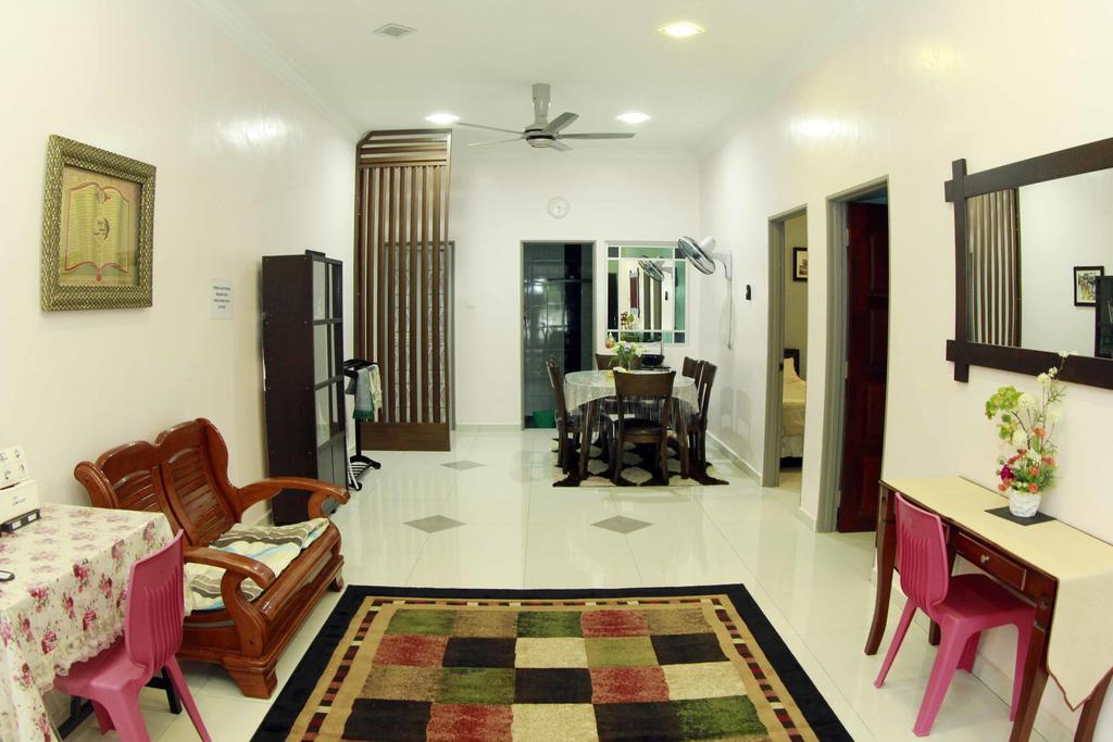 Twin Castle Homestay Kuala Pilah Zewnętrze zdjęcie